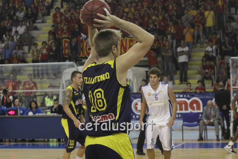 121014 basket 163_tn.jpg